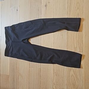 Lululemon size 6 leggings Navy.